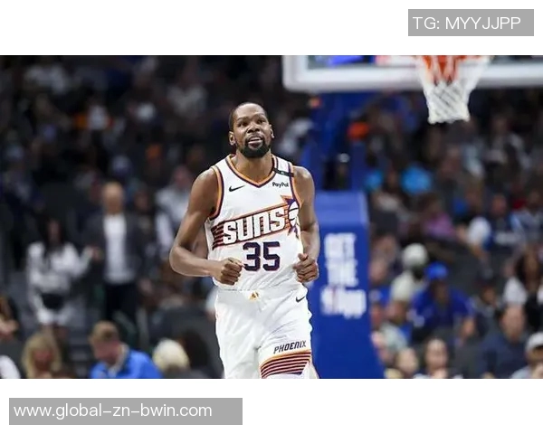 杜兰特强调大阵容优势将助力球队充分发挥身高与体型的潜力 杜兰特强调大阵容优势将助力球队充分发挥身高与体型的潜力