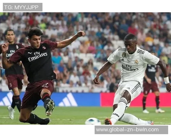 姆巴佩与维尼修斯温馨合影传递友谊力量永远支持彼此的信念 姆巴佩与维尼修斯温馨合影传递友谊力量永远支持彼此的信念