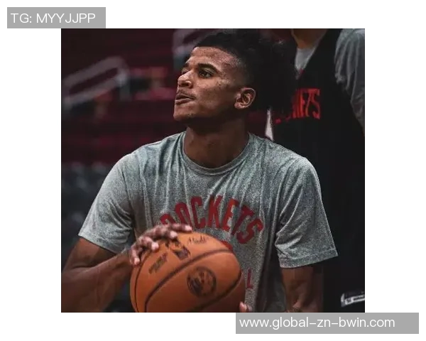 小波特半场表现亮眼得分11分但失误频频影响整体发挥 小波特半场表现亮眼得分11分但失误频频影响整体发挥