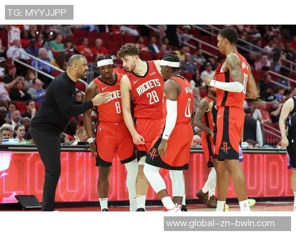 乌度卡确认杜兰特阿门小贾巴里史密斯申京先发第五人尚待决定 乌度卡确认杜兰特阿门小贾巴里史密斯申京先发第五人尚待决定