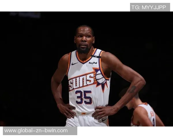 亚历山大制造杜兰特犯规象征新老球员交接的时代变迁 亚历山大制造杜兰特犯规象征新老球员交接的时代变迁