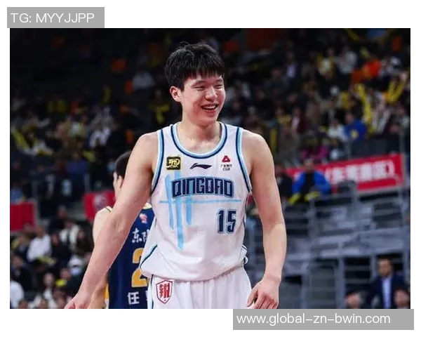 杨瀚森回忆初到美国经历一个月未能适应饮食文化的艰辛 杨瀚森回忆初到美国经历一个月未能适应饮食文化的艰辛