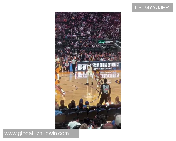 萨城对决库里拉文三分雨下19分4板2助1断展现全能表现 萨城对决库里拉文三分雨下19分4板2助1断展现全能表现